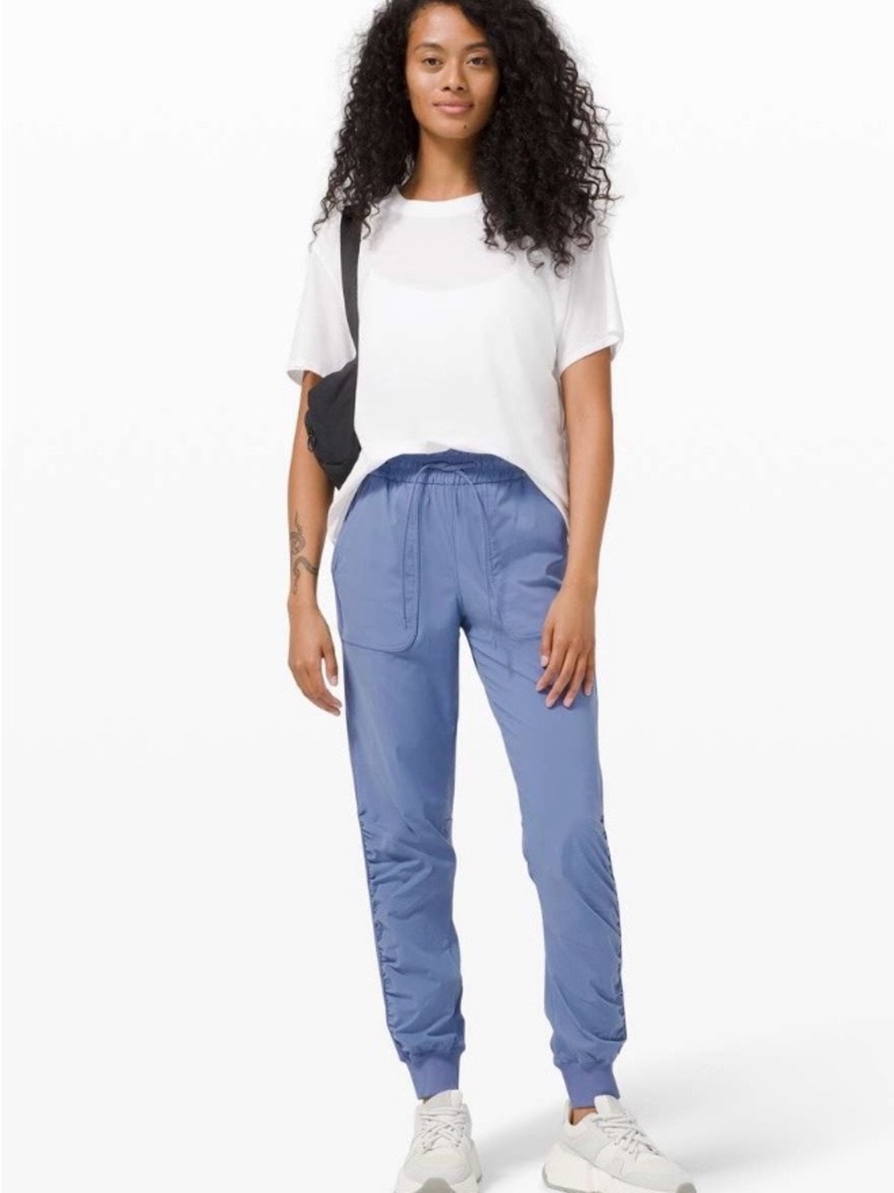 Lululemon Beyond the Studio Jogger Size 6 Water Drop